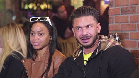 is pauly and nikki still together|Jersey Shore Cast Confirms Pauly D and Girlfriend。